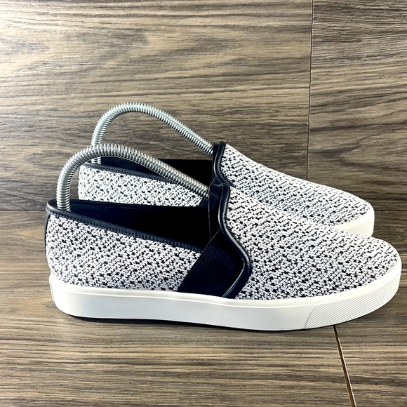 Vince Shoes - Vince Blair Yeti Knit  Slip On Sneaker